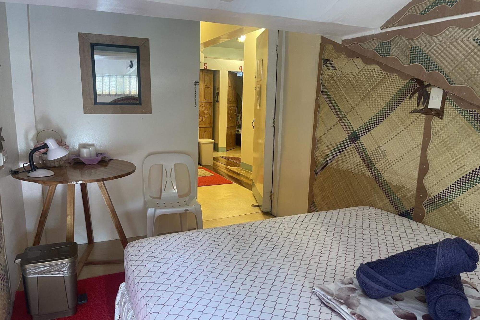 Balai Vivencio Hostel プエルト・プリンセサ エクステリア 写真